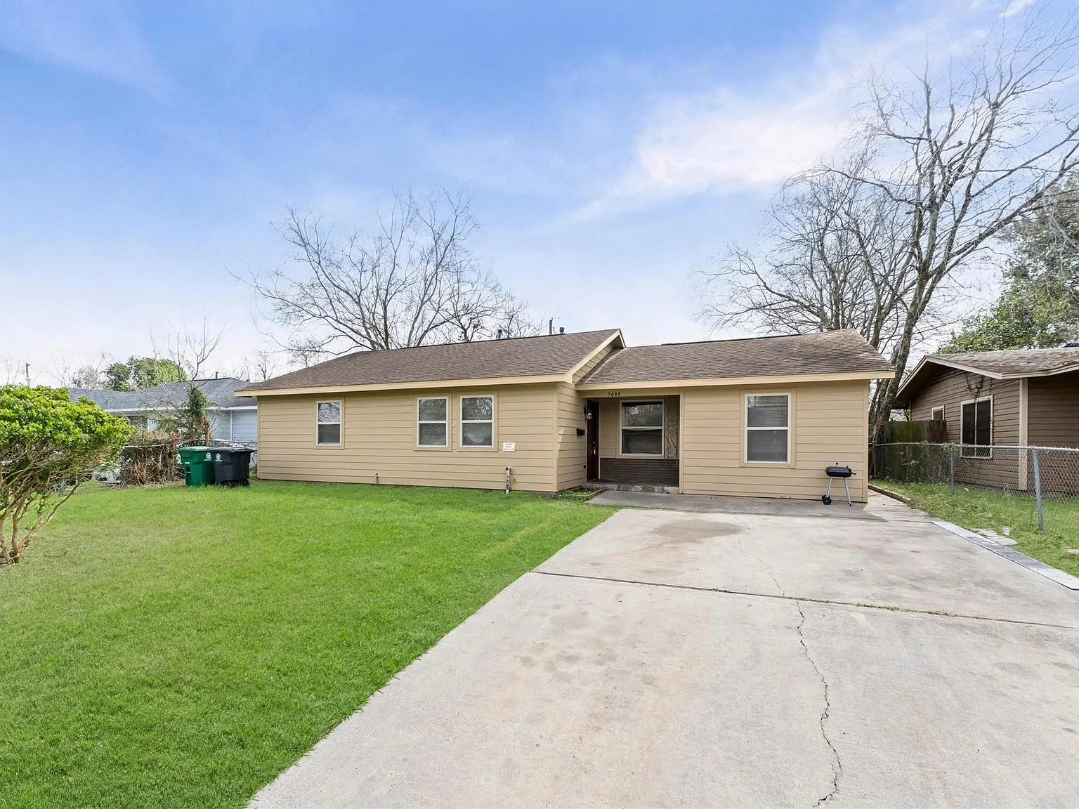 3 bed, 2.0 bath, 1240 sqft, $1,700 — Photo 3