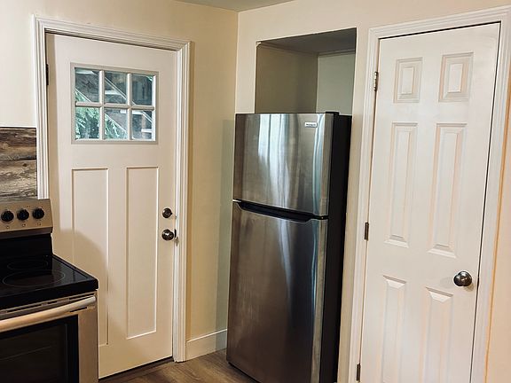 3rd image of 193 North St #6A