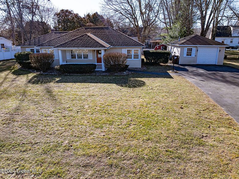 2nd image of 11 Clara Avenue