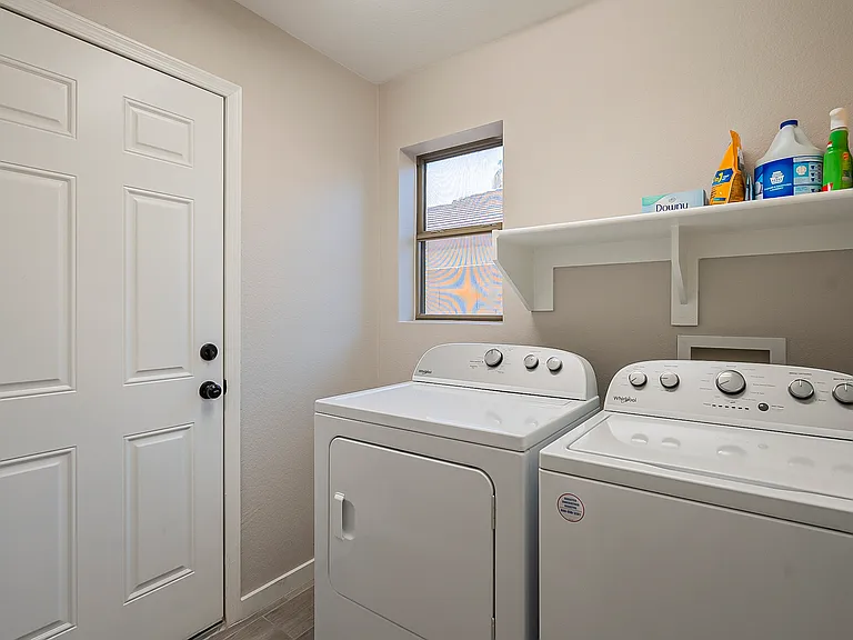1078 S Riata St — Photo 65