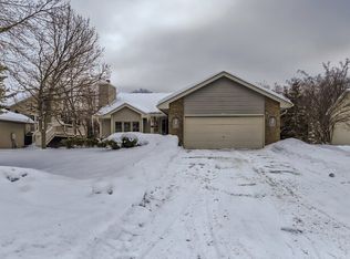 3805 Westbury Ln, Eagan, MN 55123