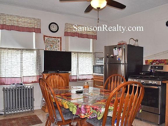 4th image of 67 Herschel St #2