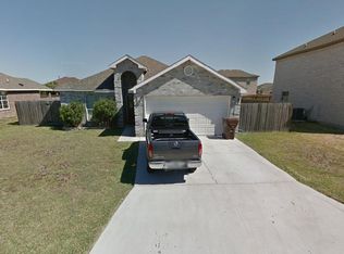 2004 Brook Ln, Kingsville, TX 78363