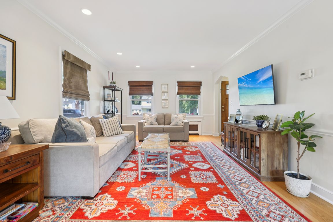 next background image