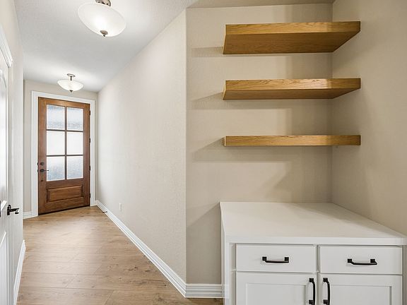 4th image of 1677 Madrid Way