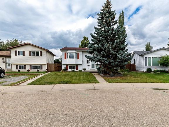 2nd image of 60 S Gehrke Close