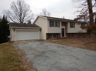 319 Verbena Rd, Shenandoah, VA 22849