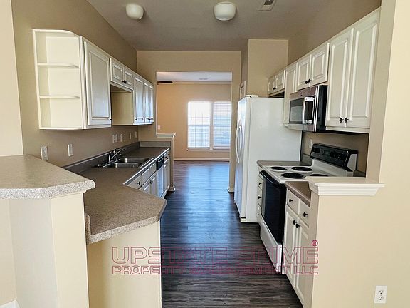 4th image of 44 Spring Crossing Cir
