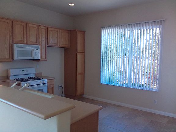 4th image of 19446 Crystal Springs Ln