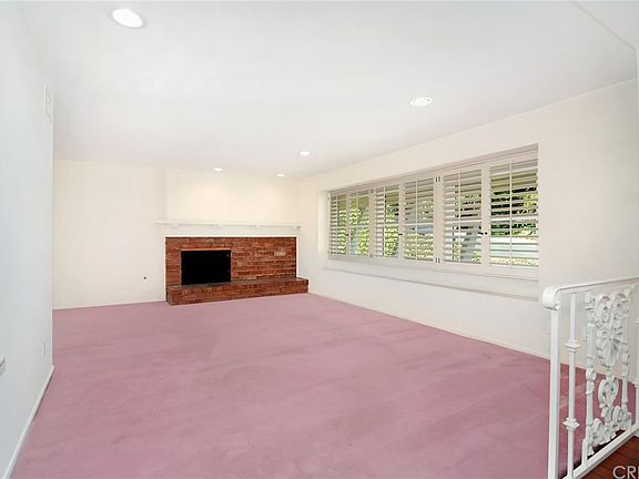 4th image of 6040 Sadring Ave