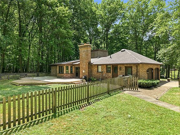 5th image of 3621 Cardinal Dr