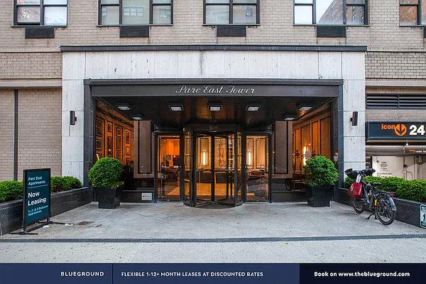 Rented by The Blueground | media 43