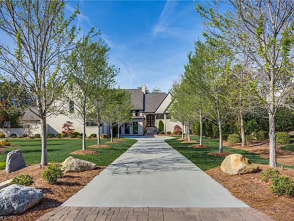 2nd image of 814 Northern Shores Point