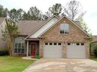 613 Crosscreek Cv, Pelham, AL 35124