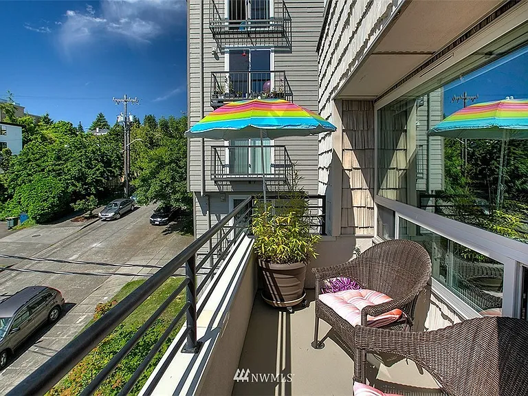 2312 W Boston St #301 — Photo 31