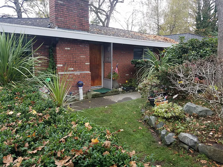 6907 Steilacoom Blvd SW — Photo 4