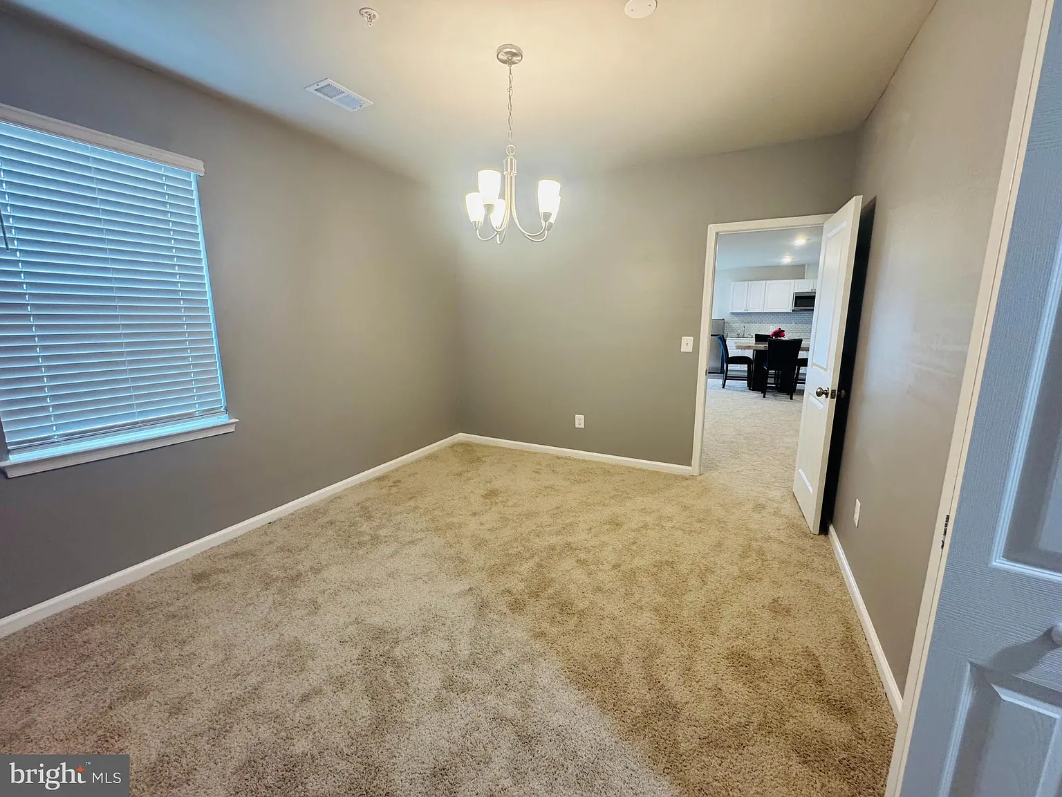 1 bed, 4766 sqft, $2,300 — Photo 4