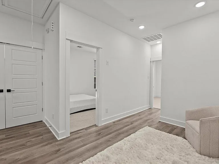 2906 Stevens St — Photo 13