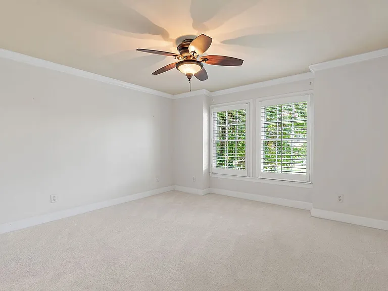 298 Gillette Dr — Photo 48