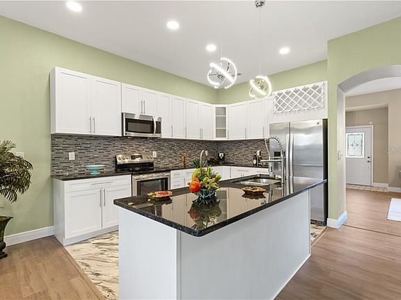 5th image of 2670 Aster Dr