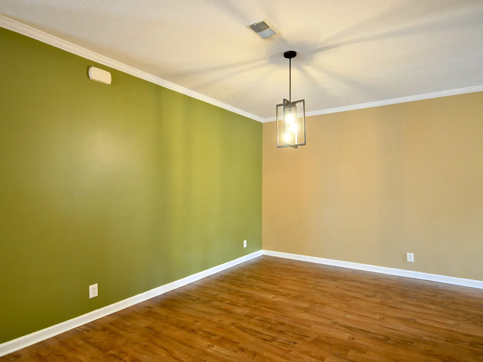 2 bed, 1650 sqft, $1,725 — Photo 4