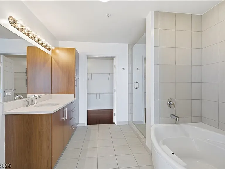 200 W Sahara Ave #3201 — Photo 12