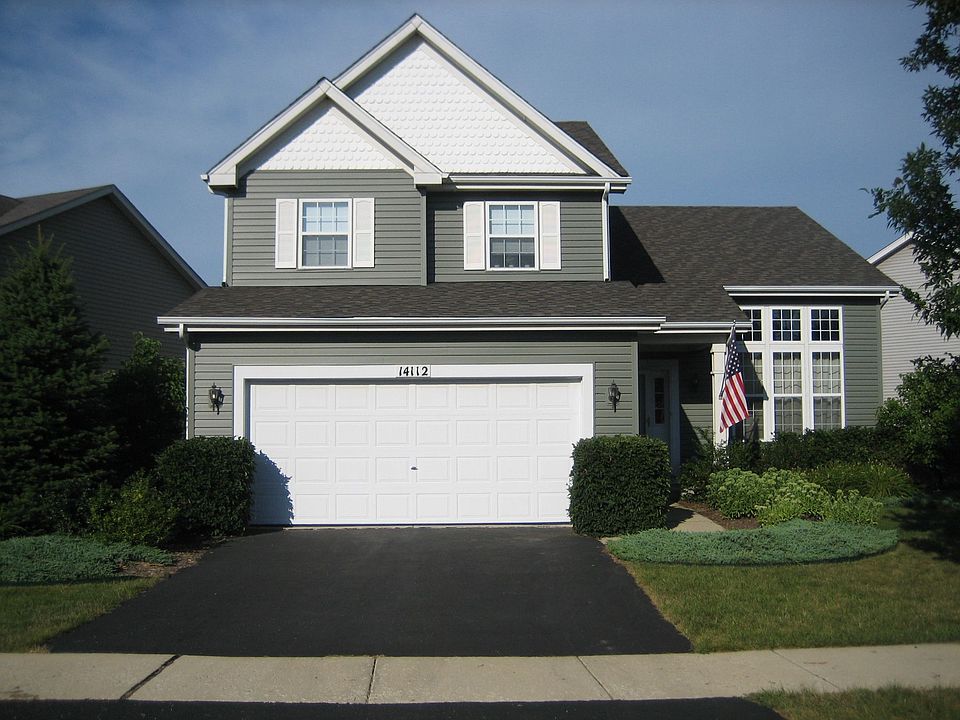 New siding and 30 year tear off roof 7/2008!