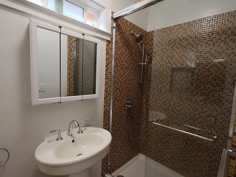 812 Highland Ave — Photo 21