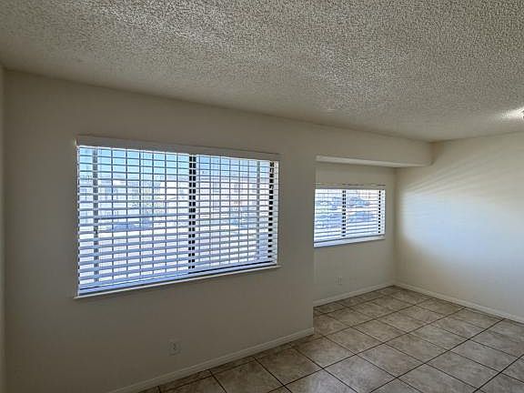 3rd image of 6941 Appleton Dr