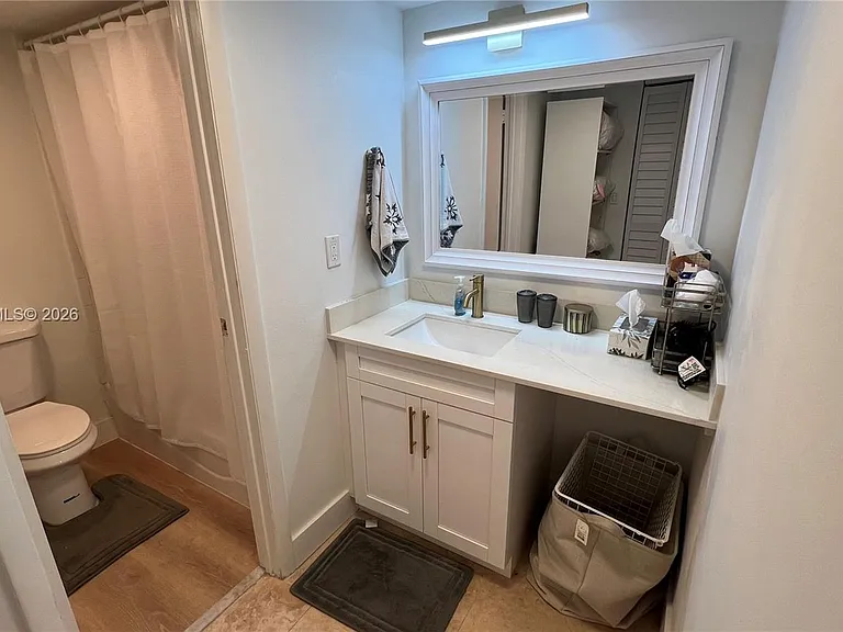 20500 W Country Club Dr #117 — Photo 7