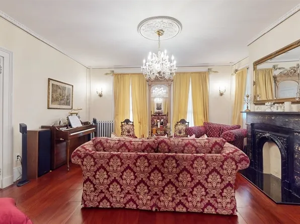 32-25 30th Street image 4 of 32