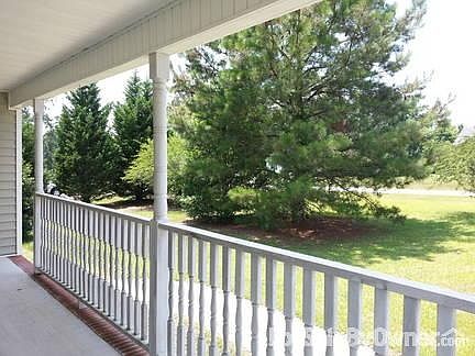 Kitchen : Floors were just redone 7/14