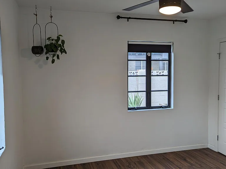 2101 W Osborn Rd — Photo 20
