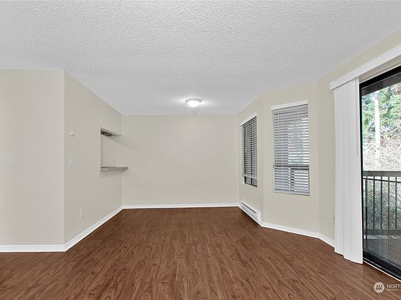 4th image of 1700 Lake Park Drive SW #15