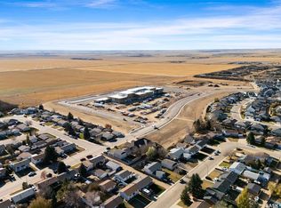 136 Wellington Dr, Moose Jaw, SK S6K1A3