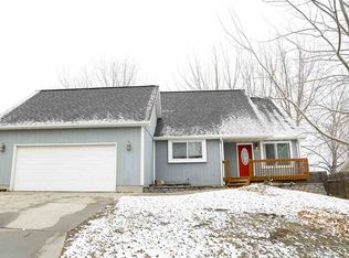 1450 Cottonwood Ave, Minot, ND 58701