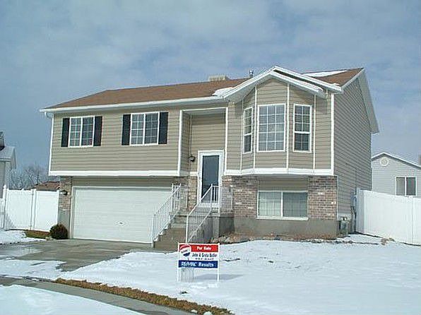 1st image of 8126 W Old Pond Ct