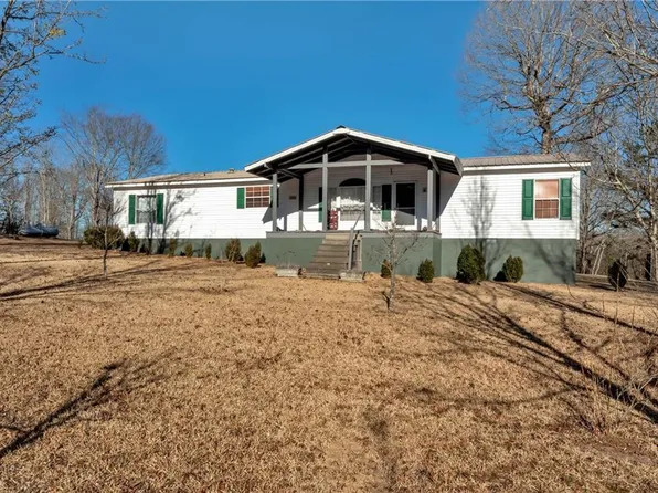 1288 Bob Patton Rd, Clarkesville, GA 30523