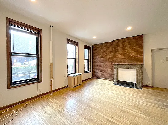 Rented by Compass | media 2