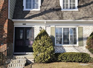 1976 Ridge Ct, Royal Oak, MI 48073