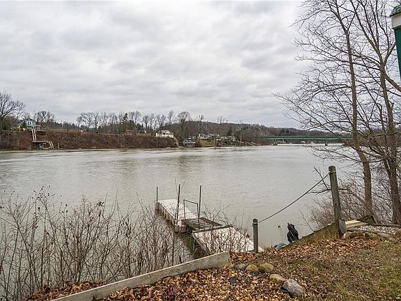 2nd image of 3 Waterfront Dr