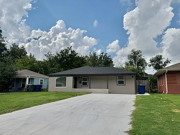 3rd image of 2144 Westchester Dr