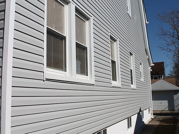 3rd image of 11735 143rd St