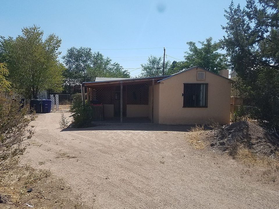 1st image of 502 San Andres Ave NW