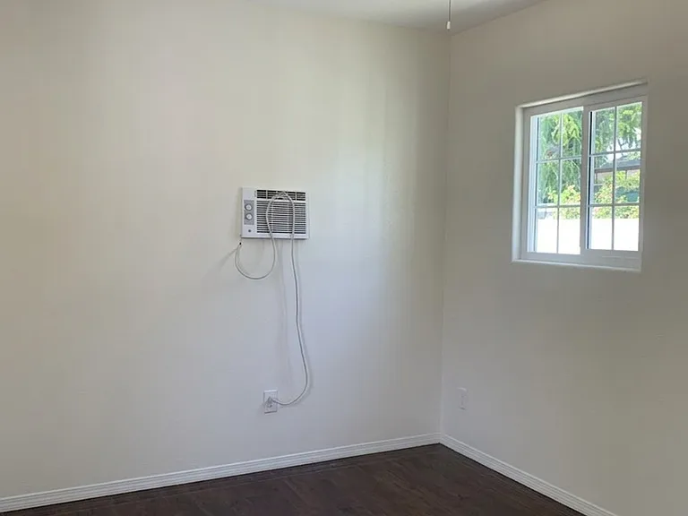 915 Alta St — Photo 3