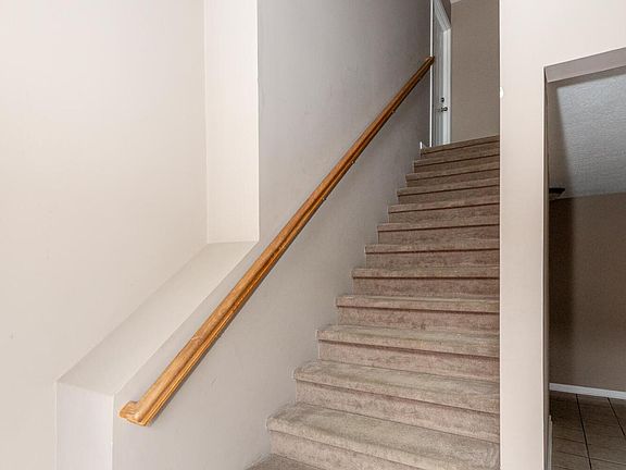 2nd image of 1637 Maple View Way #26E