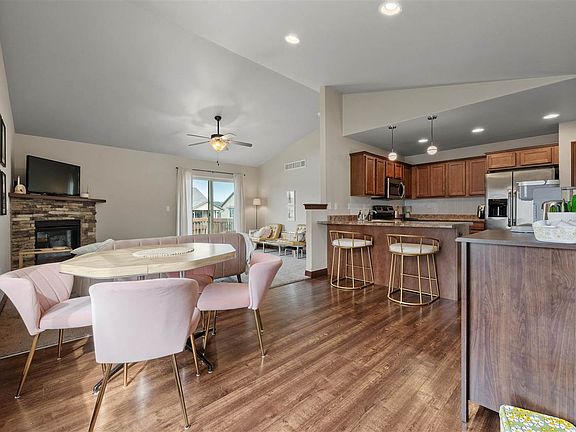 3rd image of 1236 Moon Flower Ave