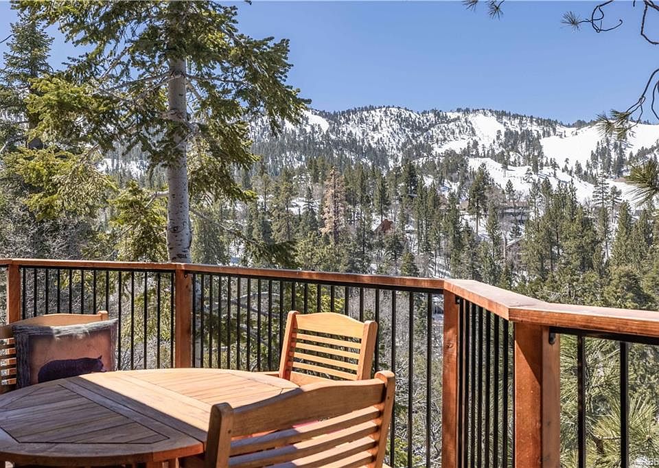 1st image of 43359 Ridge Crest Dr