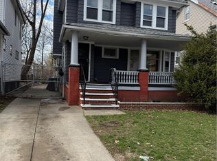 526 E 118th St, Cleveland, OH 44108