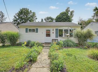 316 Cox Blvd, Lansing, MI 48910